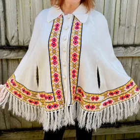 1970's Vintage Women's White Knit Cape Poncho Floral Edge Fringe One Size - OOAK