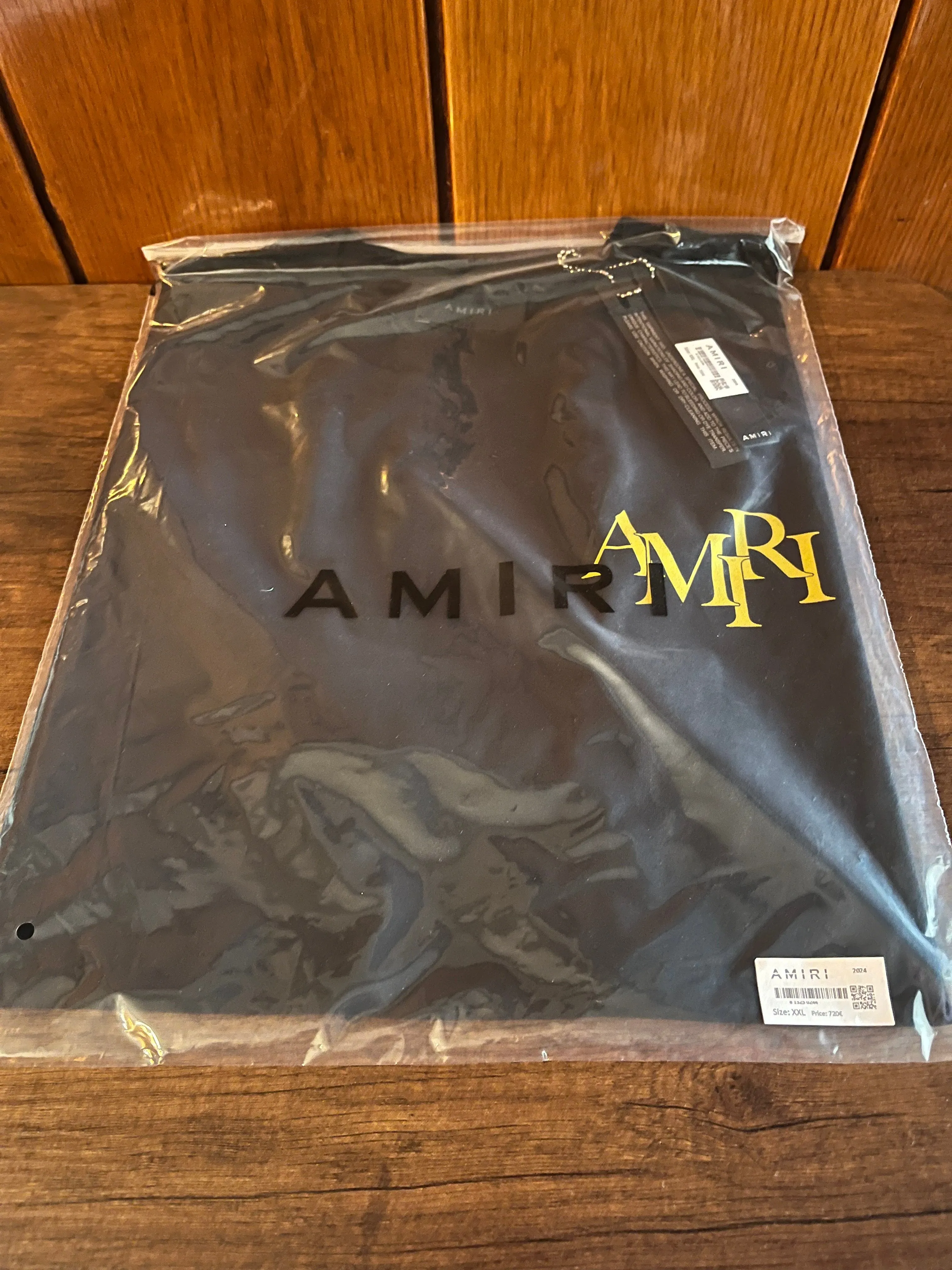AMIRI "Champagne " Cotton T-shirt Styled in Black for Spring&Summer 2024