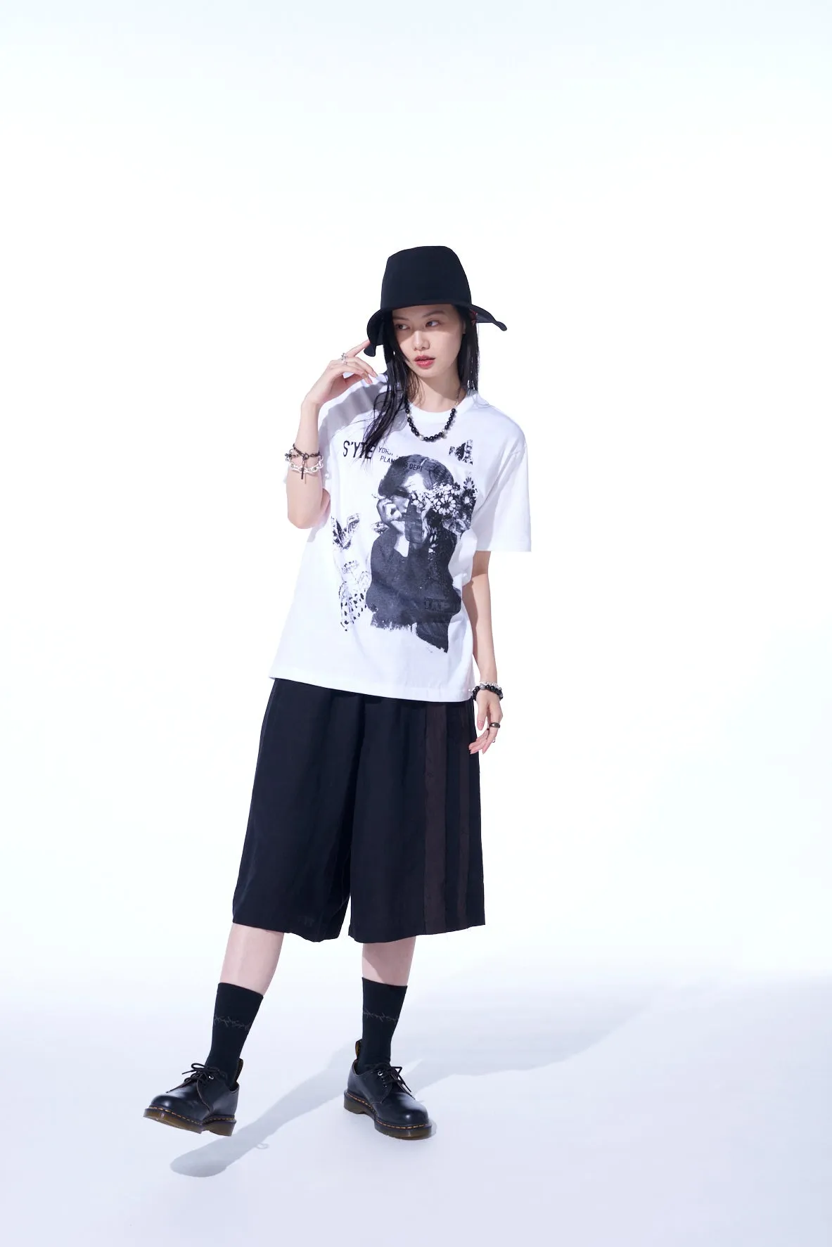 CIGARETTES AND BUTTERFLIES GRAPHIC T-SHIRT