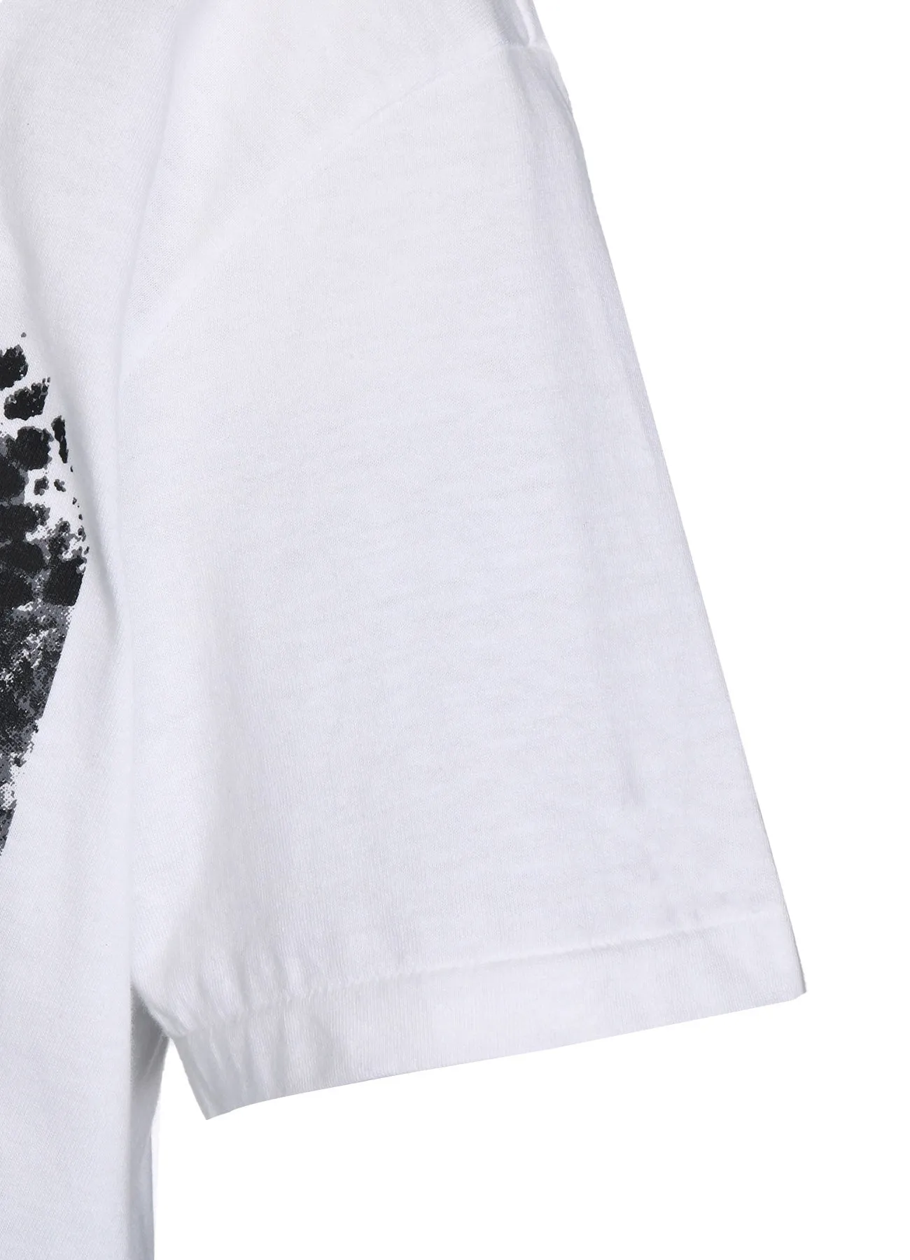 CIGARETTES AND BUTTERFLIES GRAPHIC T-SHIRT