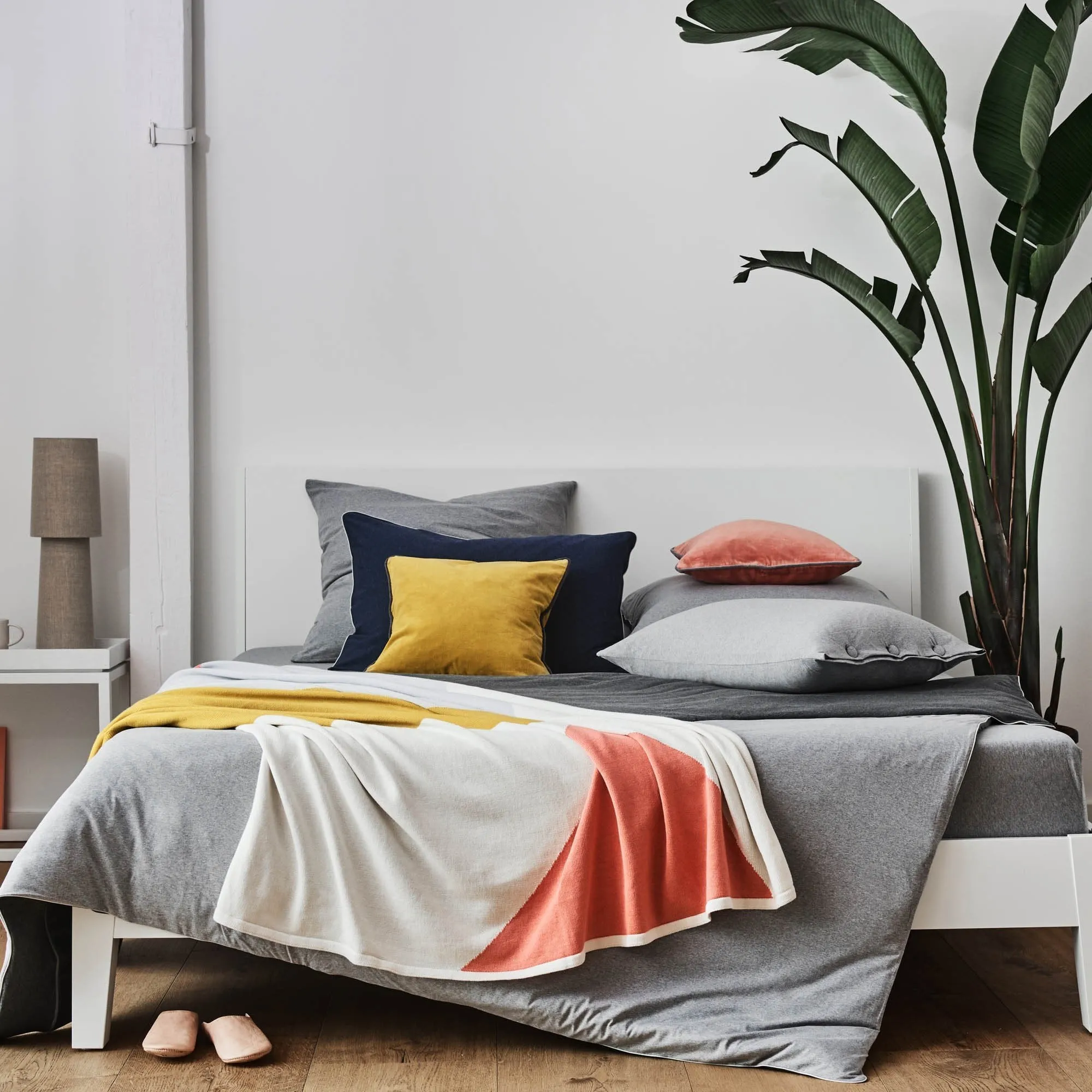 Coria Bedding [Light grey melange/Charcoal melange/Grey]