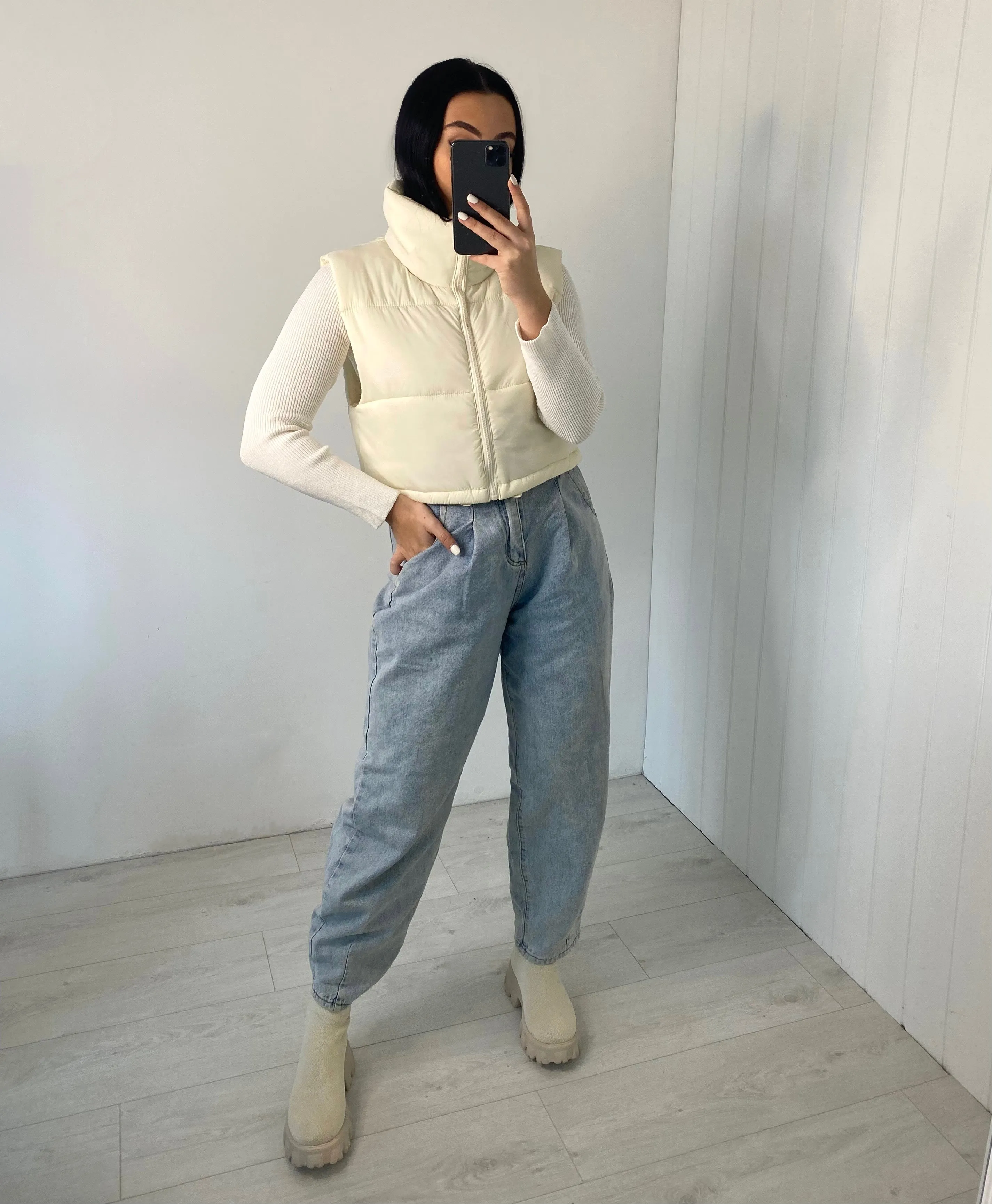 CROPPED CREAM BODYWARMER