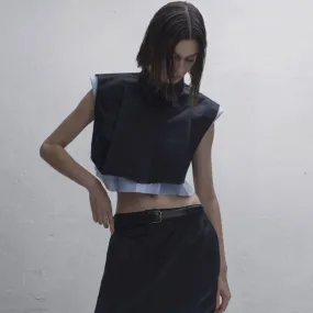 Cropped Shirt with a visible cotton linen
