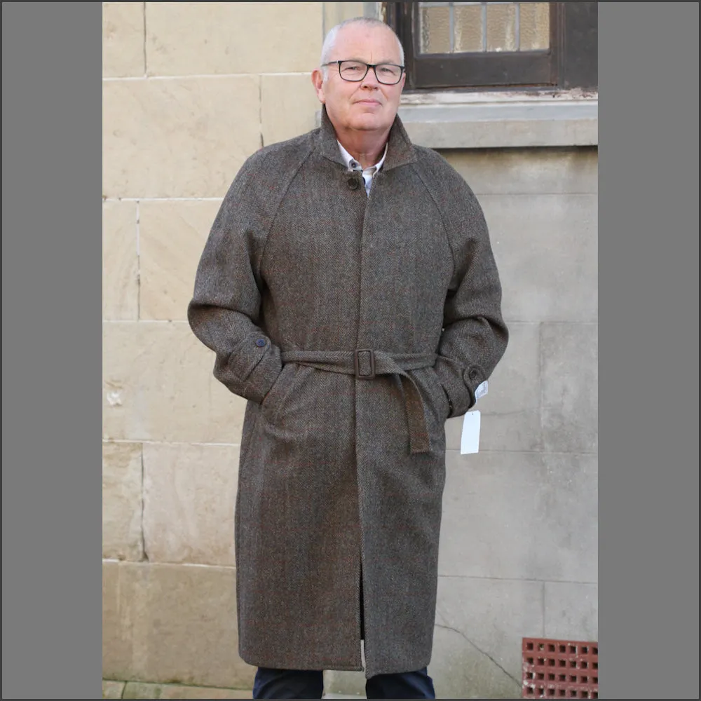 Harris Tweed Brown Herringbone Raglan Overcoat==