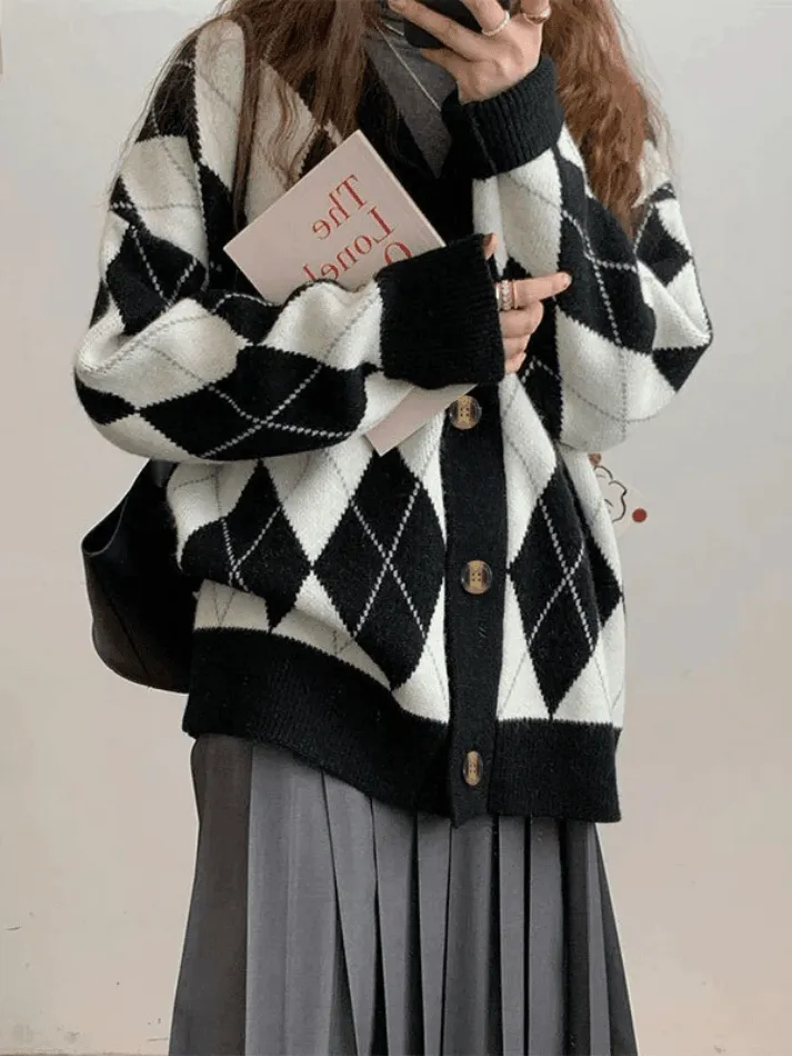 Joskaa V Neck Argyle Pattern Knit Cardigan