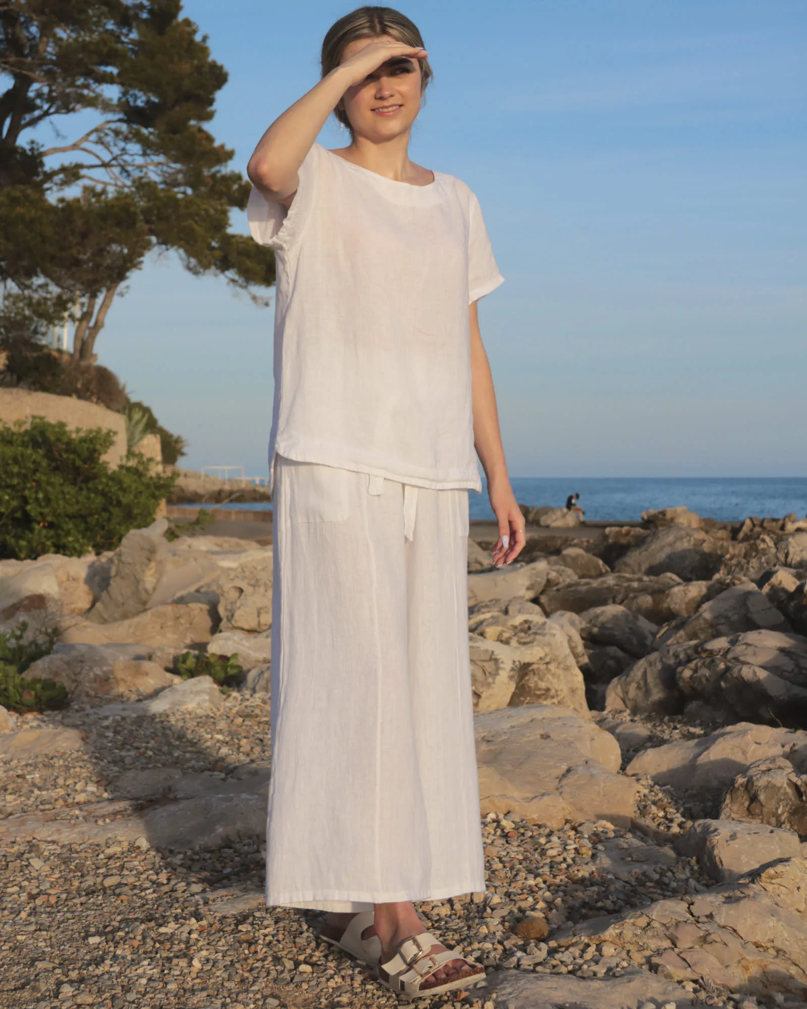 Keyhole Back Linen Top