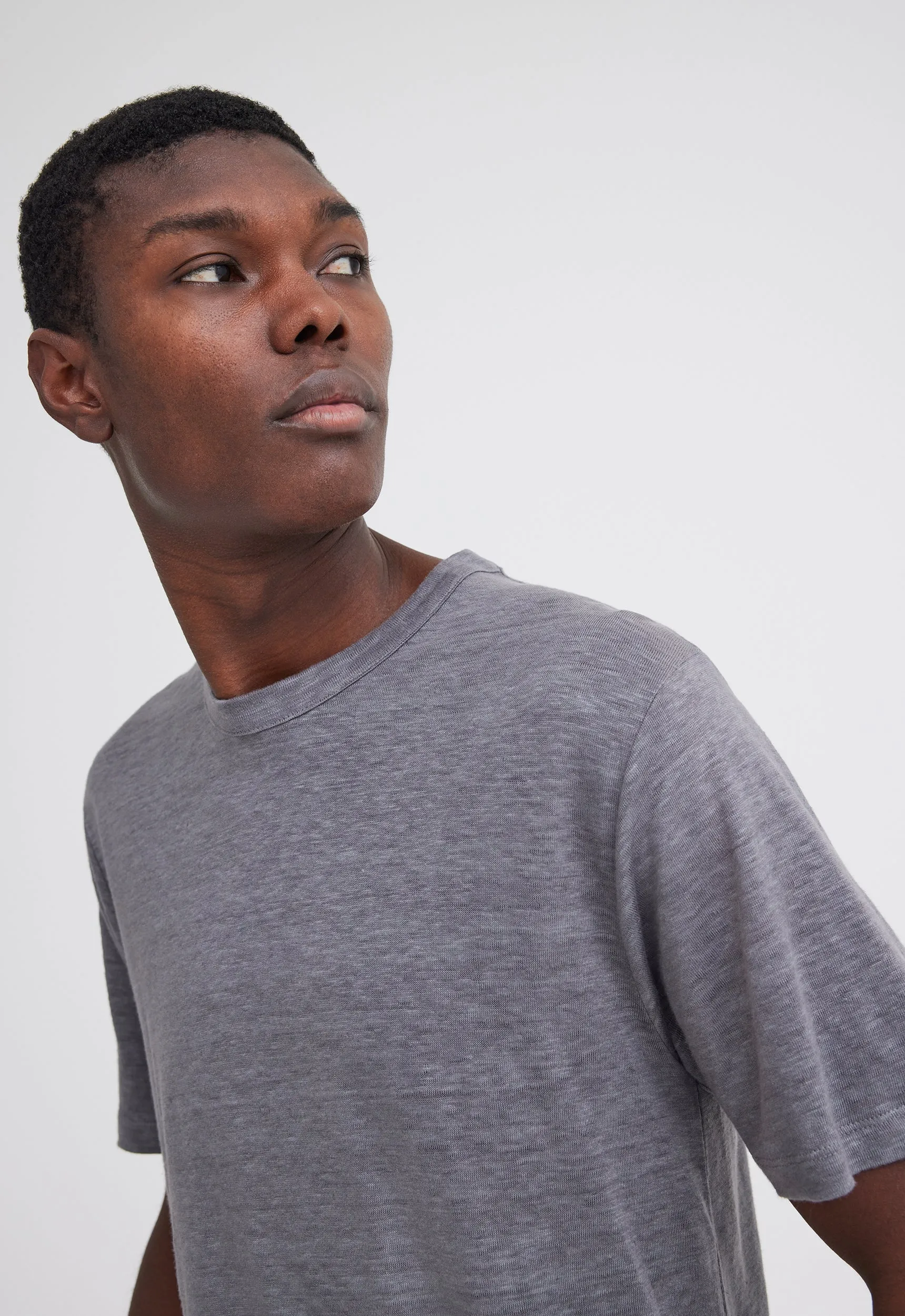 Line Linen Tee in Fob Grey