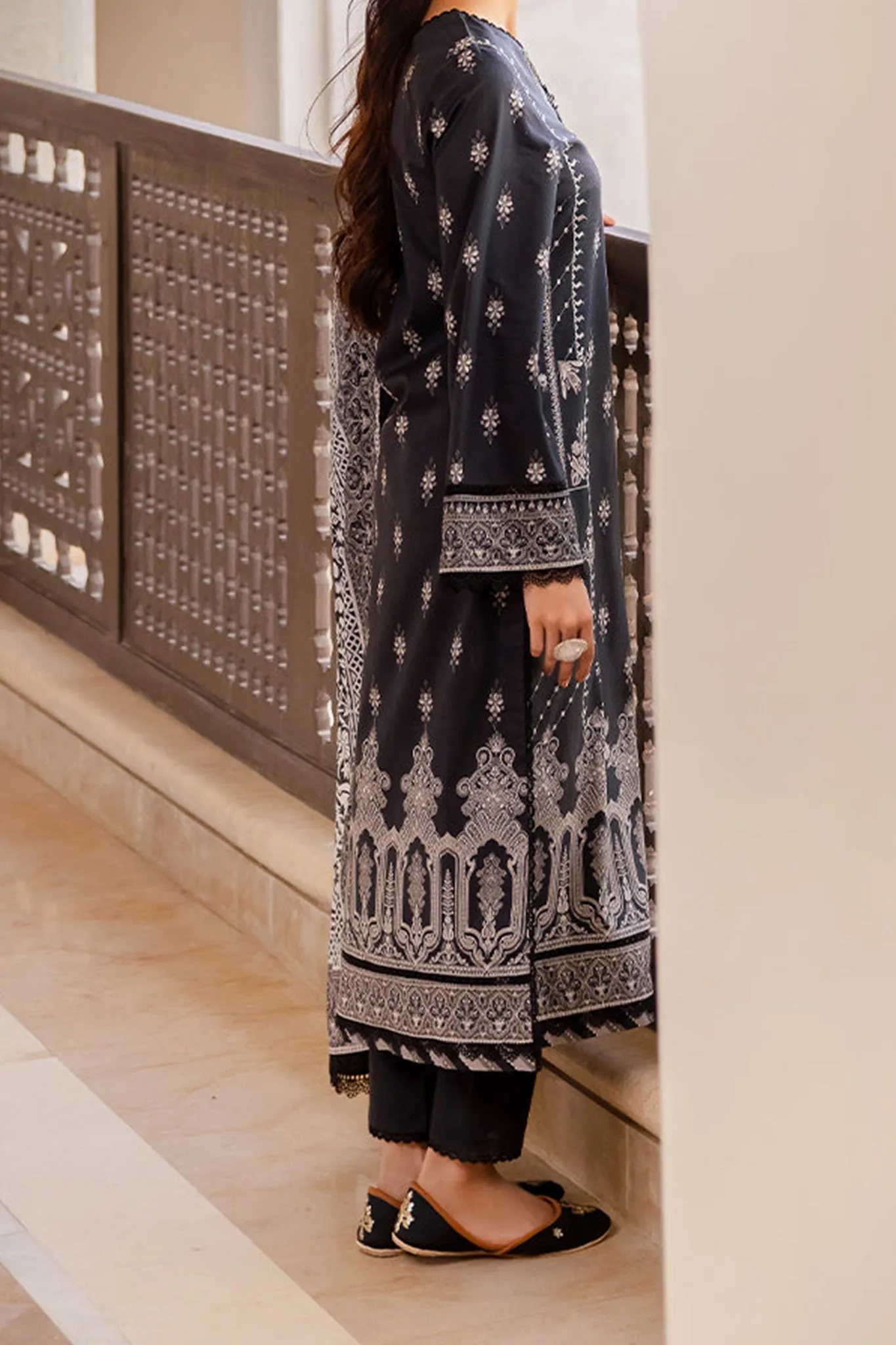 Monochrome By Asim Jofa Unstitched 3 Piece Digital Lawn Collection'2024-AJCM-05