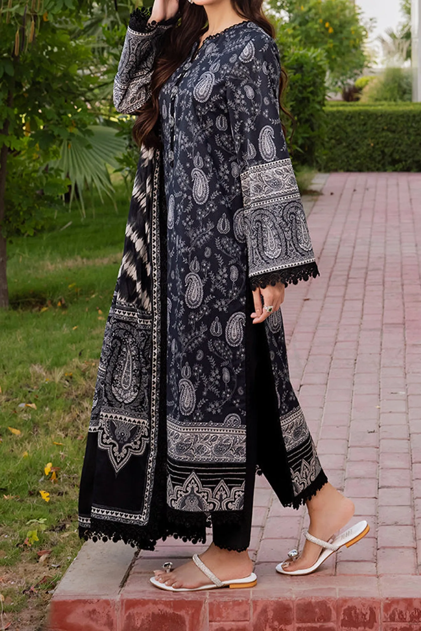 Monochrome By Asim Jofa Unstitched 3 Piece Digital Lawn Collection'2024-AJCM-09