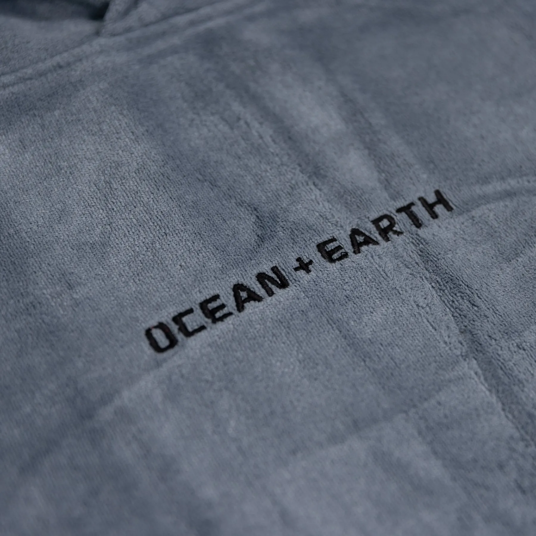 O&E Mens Surf Essential Poncho
