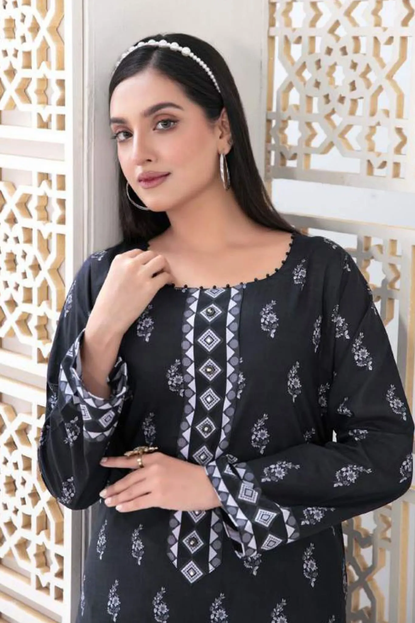 Sombre by Tawakkal Unstitched 2 Piece Digital Printed Lawn Collection'2023-S-9376