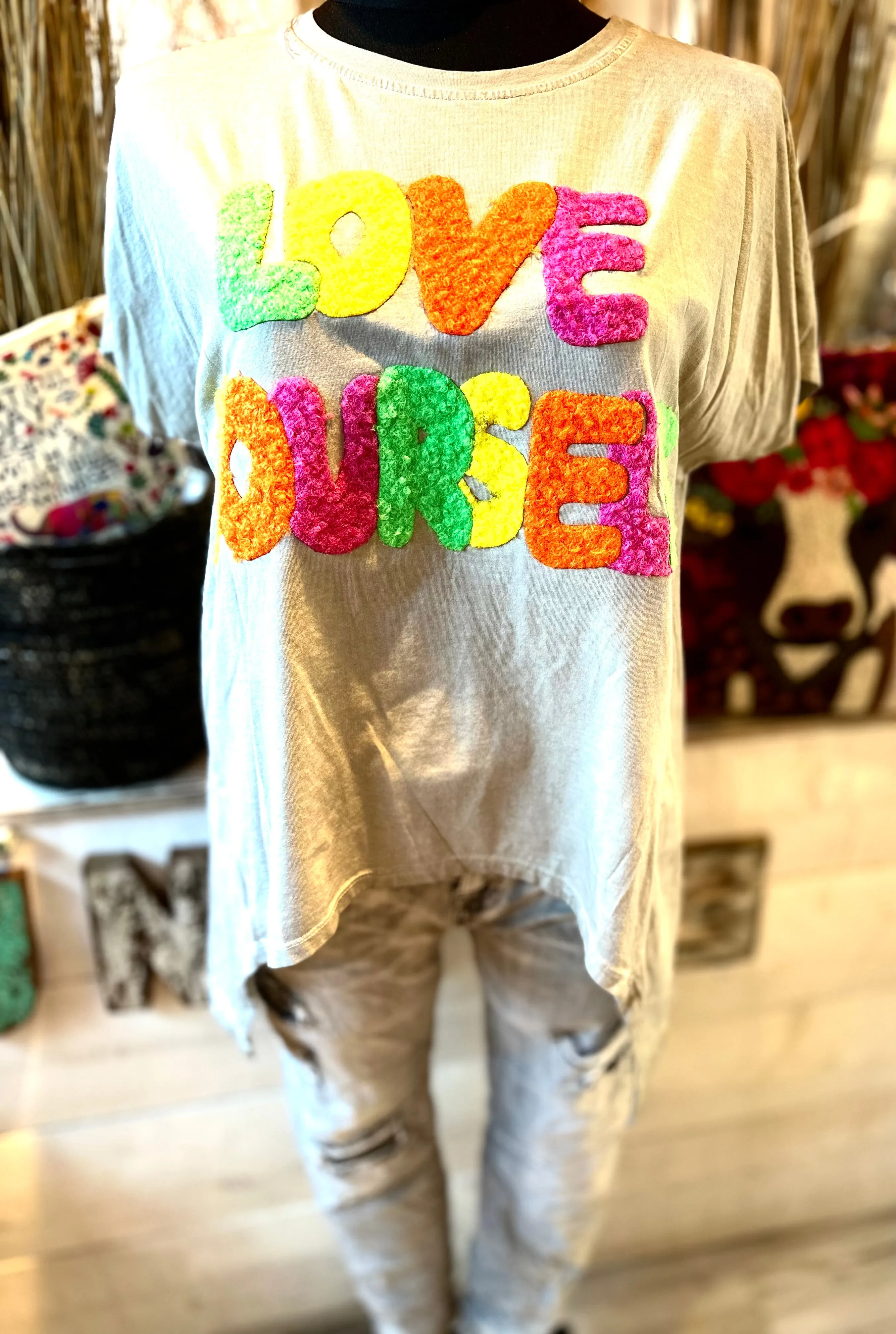 T-Shirt " Love Yourself "