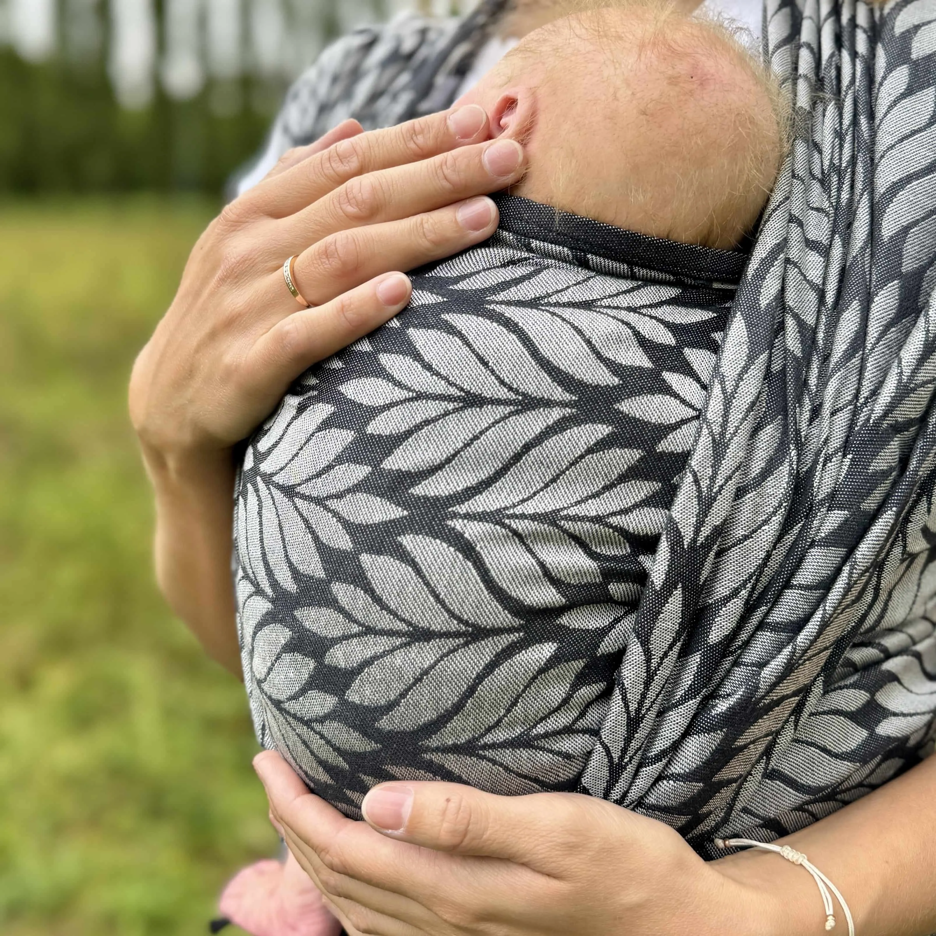 Trias Monochrome Woven Wrap by Didymos